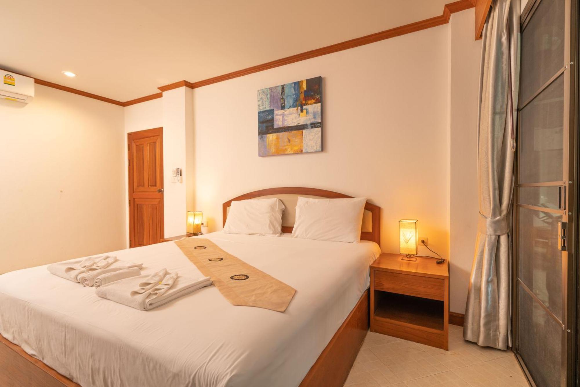 Sai Rougn Apartment Patong Екстериор снимка