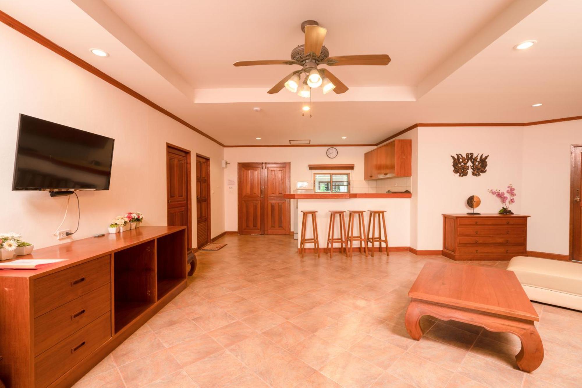 Sai Rougn Apartment Patong Екстериор снимка
