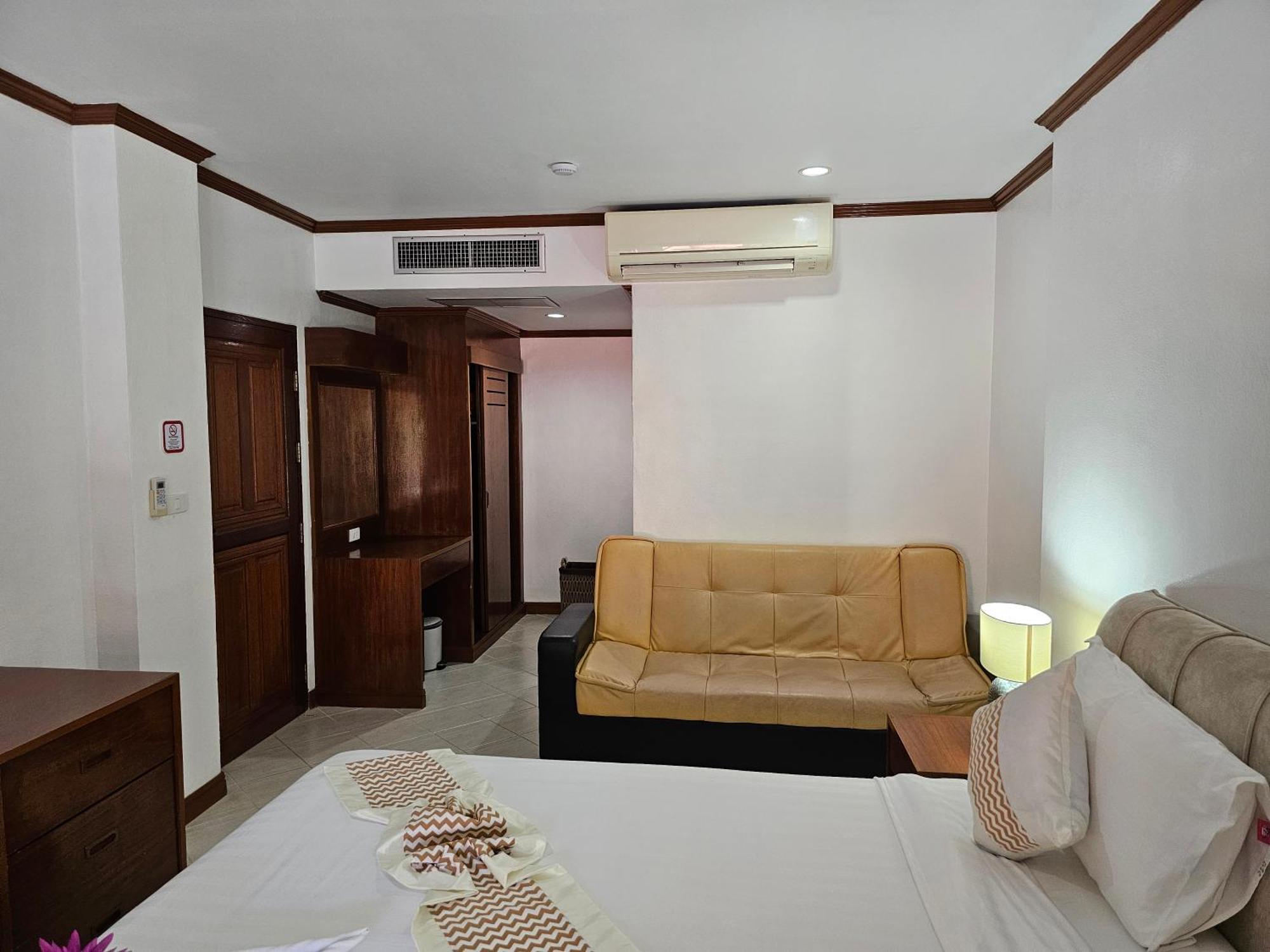 Sai Rougn Apartment Patong Екстериор снимка