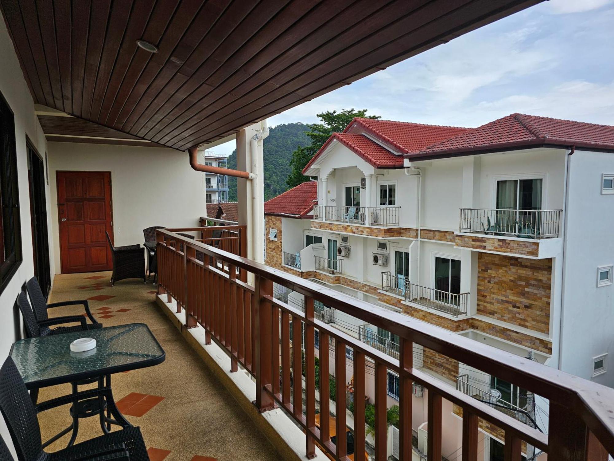 Sai Rougn Apartment Patong Екстериор снимка